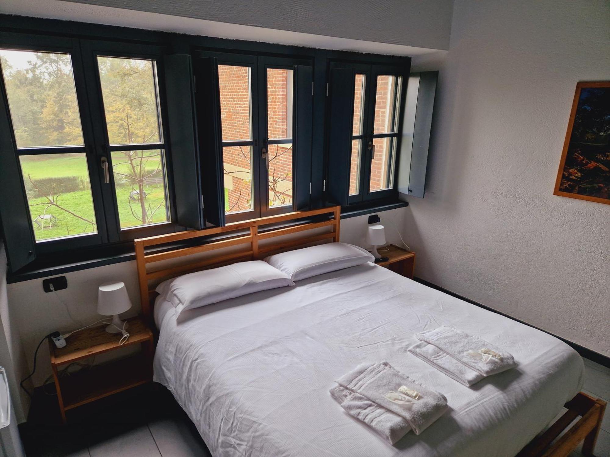 B&B E Ostello, Parco Di Monza, Cascina Costa Alta Exterior foto